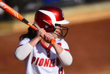 Pioneers Pick Up Win Over Toledo 3-0, But Fall To Furman 7-4 Image
