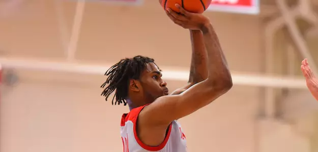Men's Basketball Drops Third Straight at Robert Morris Image