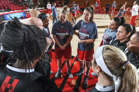 Pioneers Fall In WNIT Opener Image