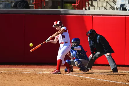 Walk-Off Homerun, and A 3-1 Win, Give SHU a 2-0 Start At Pioneer Park Image