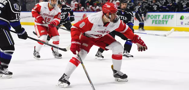 Pioneers Headed to Game Three as Bentley Takes Game Two, 5-2 Image