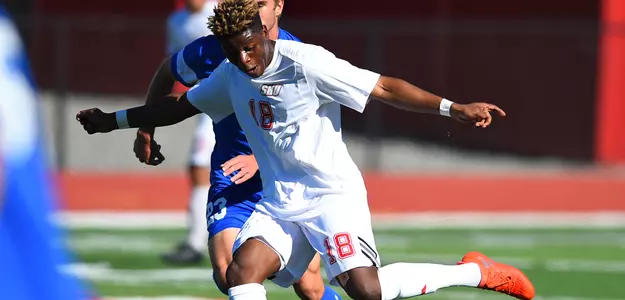 Men's Soccer Falls in First Road Game to UMass Image