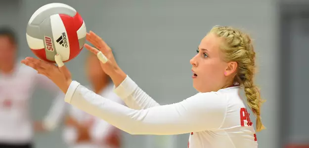 Women's Volleyball Swept At Saint Francis U Image