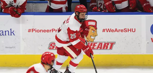 Big Second Period Gives Pioneers 4-1 Victory Over Bentley Image