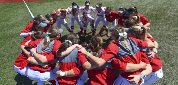 Softball Tabbed 19th out of 122 teams in National Division One GPA Image