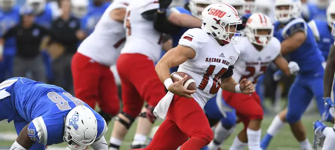 Sacred Heart Football Wins 28-25 Thriller at Central Connecticut Image