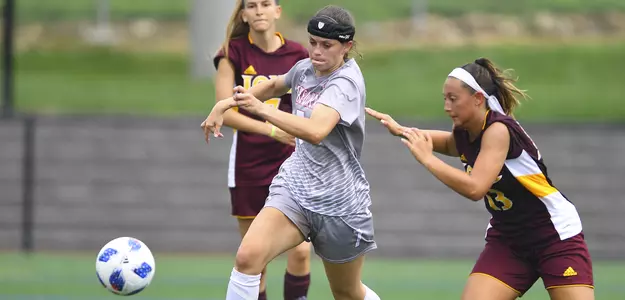 Goals by DaSilva and Corallo Lead Team to 2-0 Victory Over Yale Image