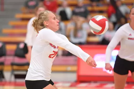 Women's Volleyball Closes Regular-Season with 3-1 Win Over Robert Morris Image