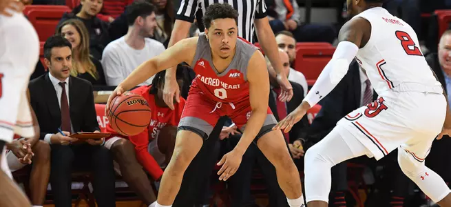 Men's Basketball Closes Non-Conference Slate Against UMass Lowell, Saturday at 2PM Image