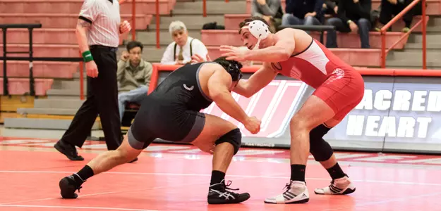 Wrestling Dealt 37-11 Setback at Franklin & Marshall Image