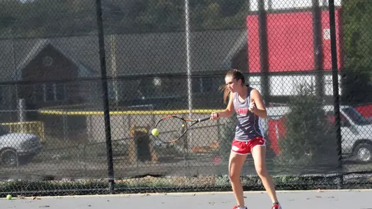 Women's Tennis Sweeps Holy Cross Image