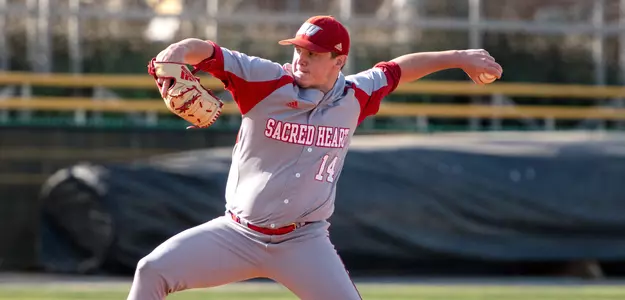 Pioneers Drop Weekend Finale to La Salle Image