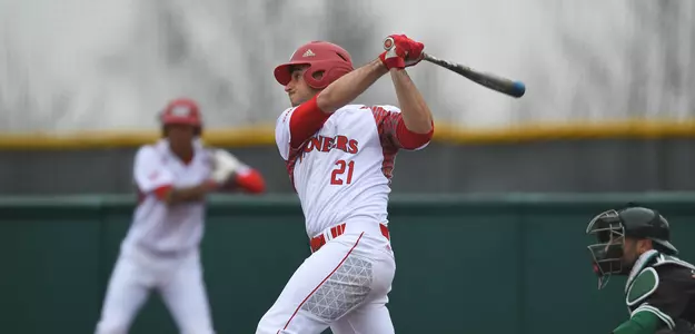 Pioneers Drop Series Opener At Wagner, 4-1 Image