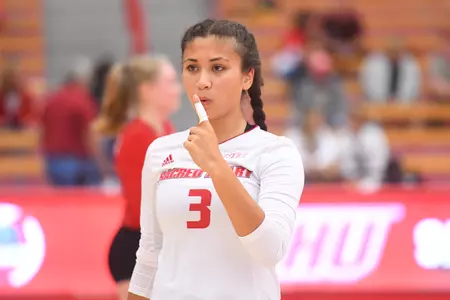 Women's Volleyball's Ciszek Named Molten/NEC Co-Rookie of the Week Image