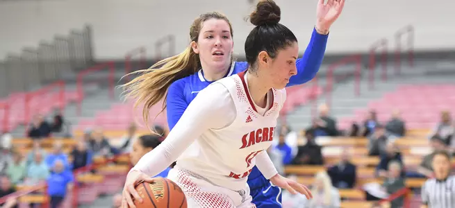 Haines Joins 1,000-Point Club, Women's Basketball Wins Sixth Straight with 72-64 Win over Wagner Image