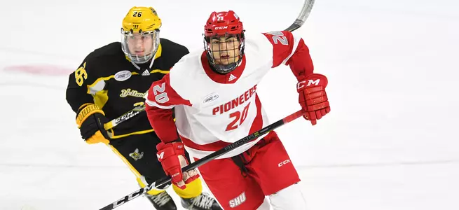Pioneers Net Four Goals in Third Period to Secure 5-2 Win Over Holy Cross Image