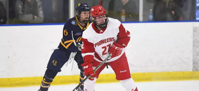 Women's Ice Hockey Tallies Second Straight Shutout Against Post 7-0 Image