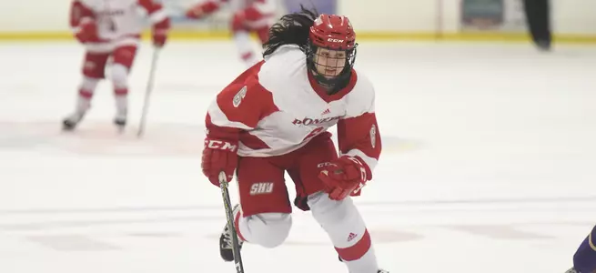 Women's Hockey Nets Three Goals in Third Period for 4-2 Victory Over Neumann Image