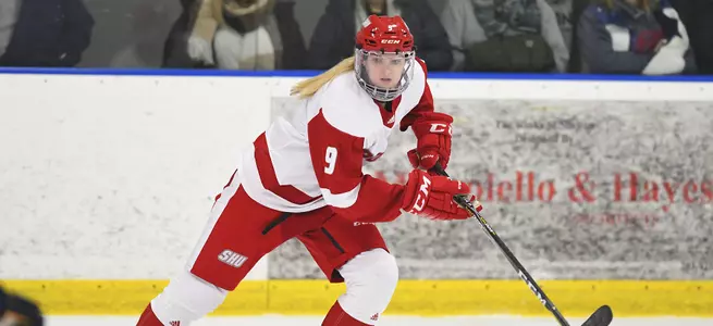 Women's Ice Hockey Drops Finale to Mercyhurst Image