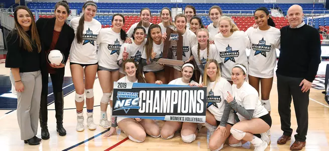 Volleyball Wins NEC Championship With Sweep of CCSU Image
