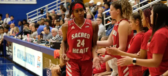 Women's Basketball to Host Hofstra on Sunday for 2019-20 Home Opener Image