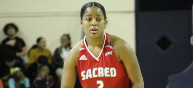 Women's Basketball Falls at Yale Image