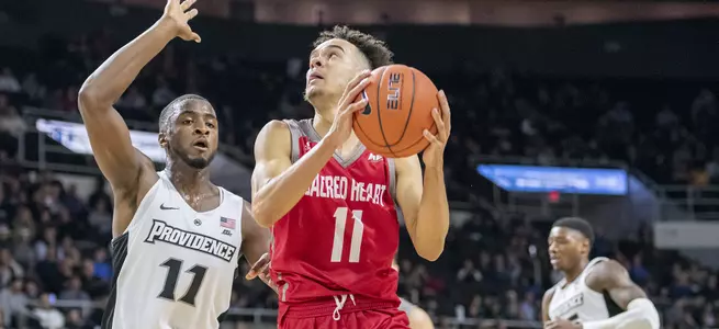 Men's Basketball Falls 67-66 In Non-Conference Finale Image