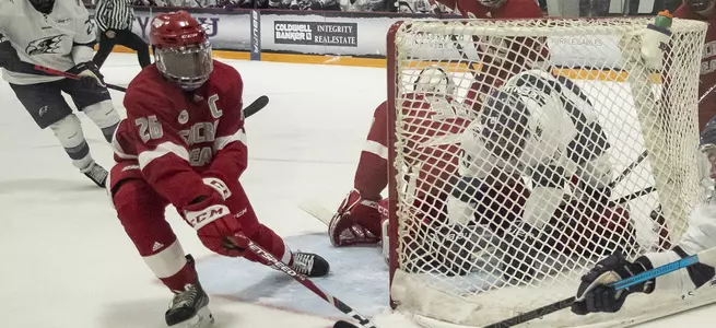 Men's Ice Hockey Picks Up Three Points In Atlantic Hockey Standings With 4-2 Win Over AIC Image