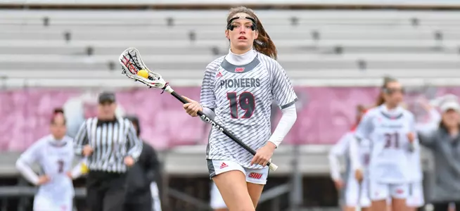 Women's Lacrosse Falls to Wagner, 18-5, in Season Finale Image