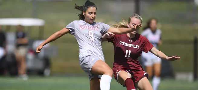 Late Penalty Goal by Wagner Leads to 2-2 Tie With Women's Soccer Image
