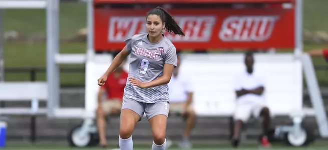 Clarkin Nails Game-Winner in Second Overtime to Earn Women's Soccer Second Win Image