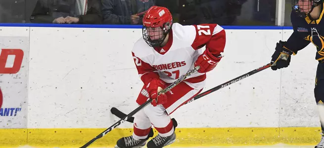 Women's Ice Hockey Blanks Saint Michael's 3-0 Image