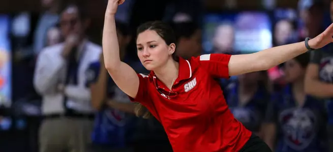 Bowling Finishes Fourth At Northeast Invitational Image