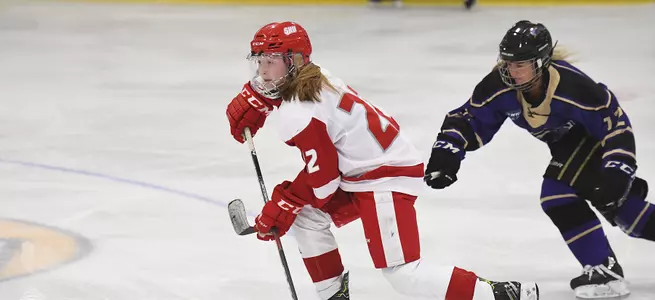 Women's Ice Hockey Picks Up Fifth Straight Win With 4-1 Victory Over LIU Image