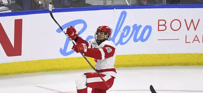 Men's Ice Hockey Dominates Yale 6-2 In CT Ice Semifinals Image
