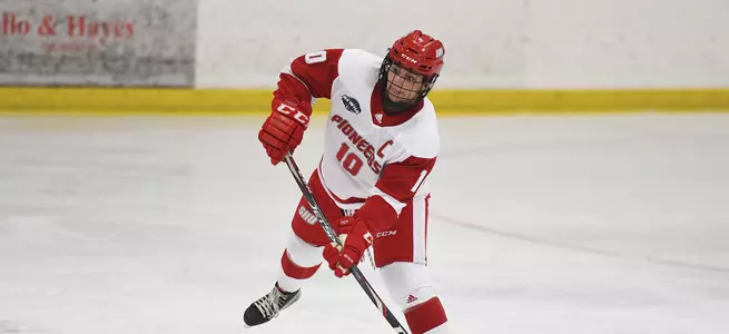 Women's Ice Hockey Blanks Franklin Pierce 3-0 For Eighth Straight Win Image