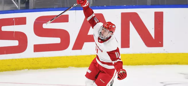 Men's Ice Hockey Starts 2020-21 Season On High Note With 2-1 Win Over Holy Cross Image