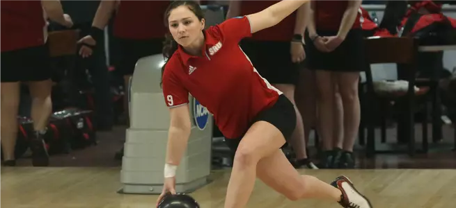 Bowling Finishes Fourth At James Brown Invitational Image