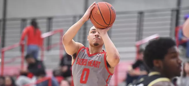 Men's Basketball Defeat LIU 76-67 on Senior Night Image