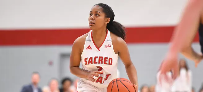 Women's Basketball Pulls Away For 60-49 Win At Bryant Image