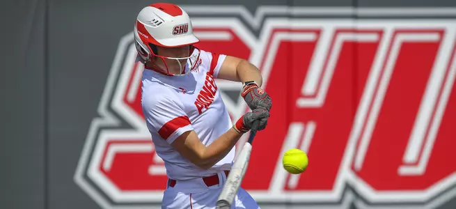 Softball Drops Pair Of Games On Day Two Of Hatter Classic Image