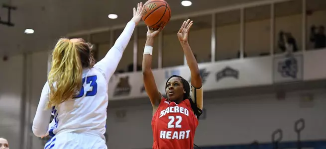 Sacred Heart Sweeps Blue Devils With 70-56 Decision Image