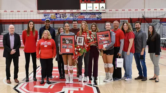 Women's Volleyball Seniors