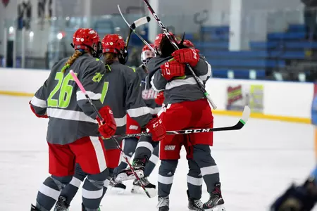 Women's Ice Hockey Drops First Home Game 3-1 Against LIU Image