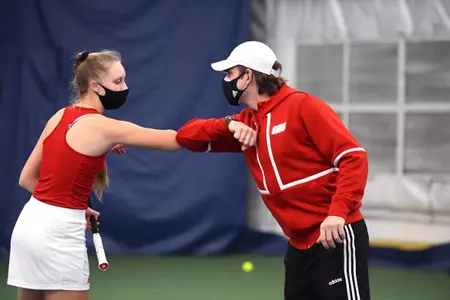 Women's Tennis Blanks St. Francis Brooklyn 7-0 Image