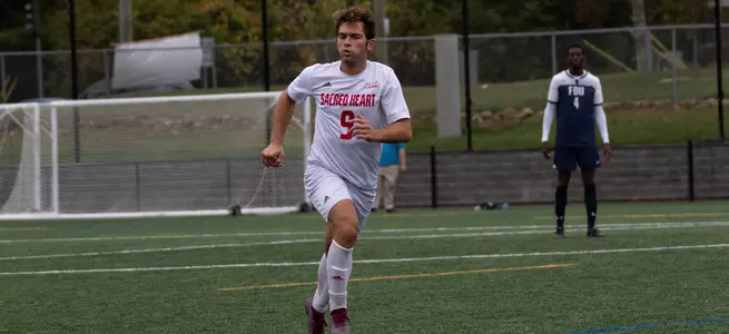 Men's Soccer Falls in Final Home Game 2-1 to St. Francis (N.Y.) Image