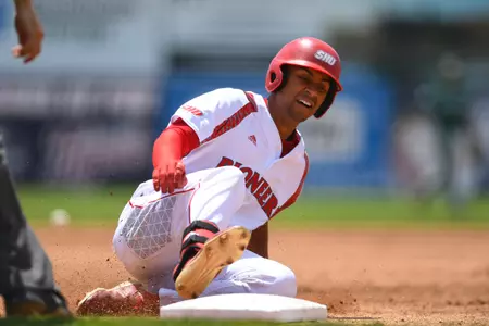 Baseball Falls 8-2 at St. John's Image