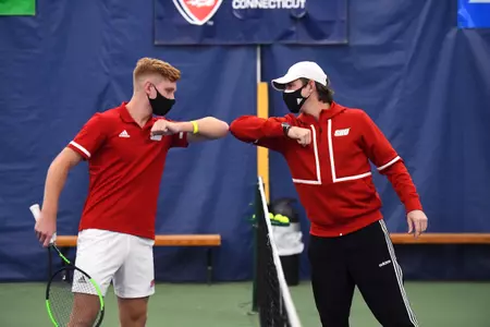 Men's Tennis Dominates Holy Cross 7-0 Image