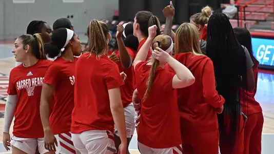SHU WBB Huddle vs Hartford