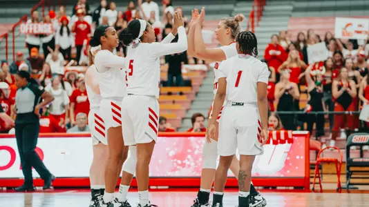 Starting lineup huddle vs La Salle 2022